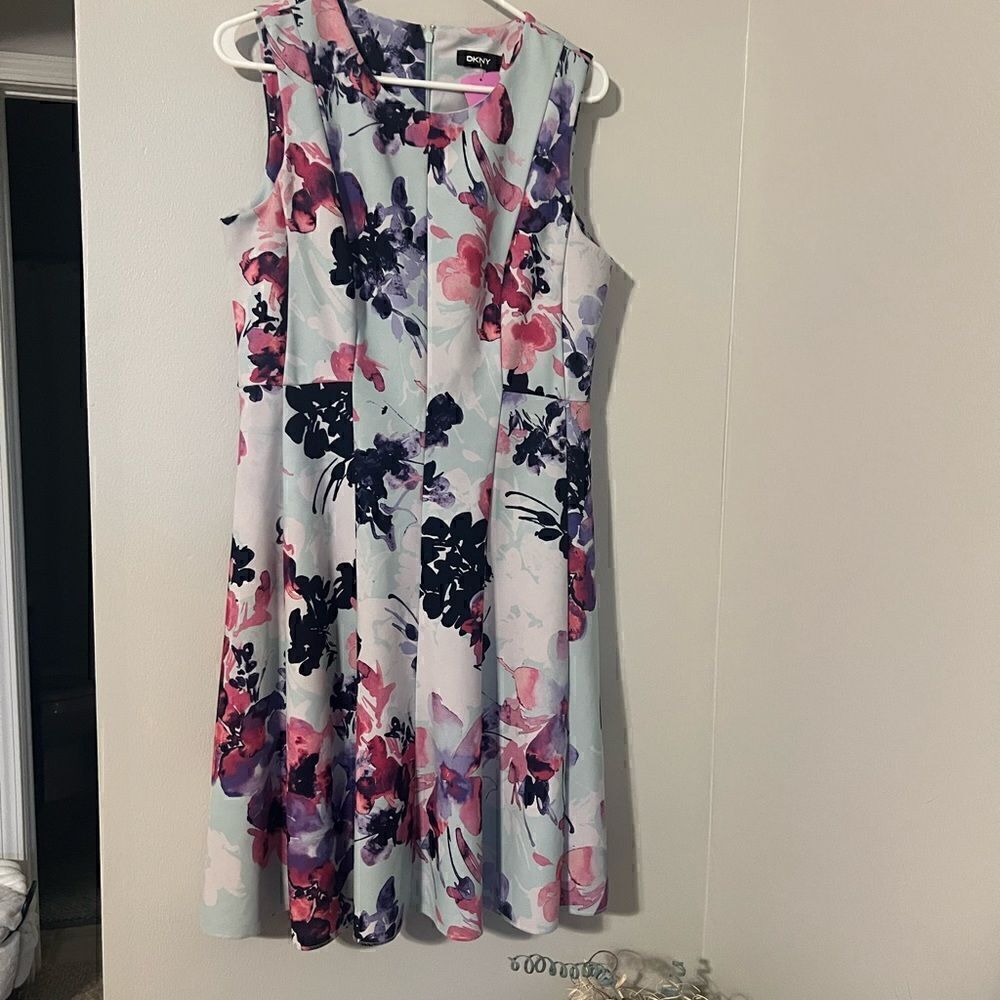 DKNY Light Blue Sleeveless fit and Flare Floral Dress Size 12 - Picture 3 of 6